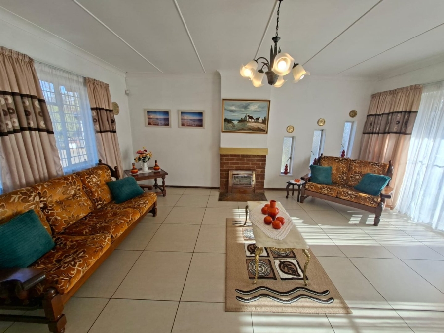 3 Bedroom Property for Sale in Fichardt Park Free State